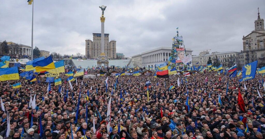 people on the protest in Ukraine